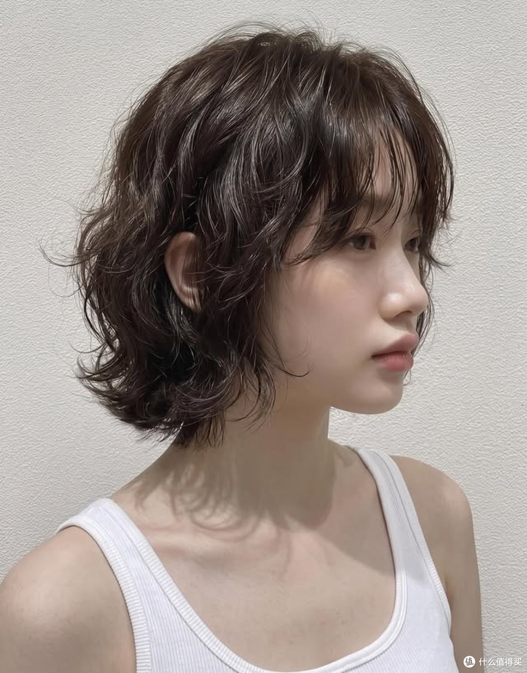 法式慵懒短羊毛卷，不挑脸型显气质，发型轻盈蓬松、自然随性！