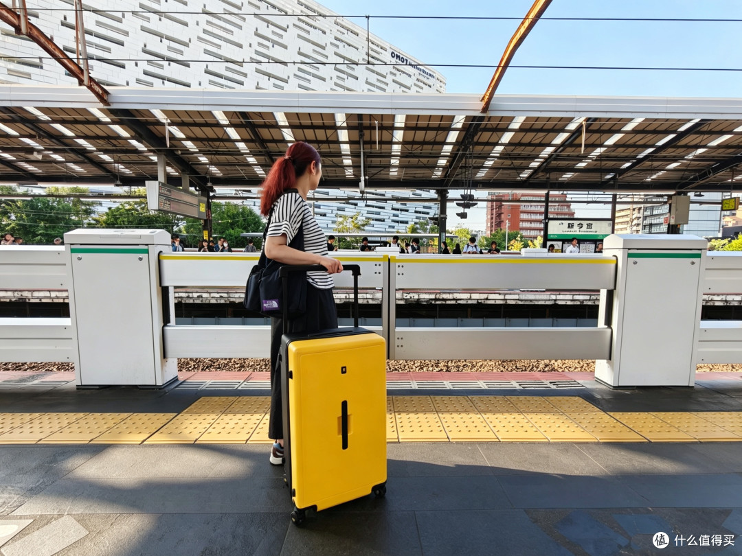 全家出游全靠它！地平线8号大旅行家28寸行李箱，实力颜值双在线