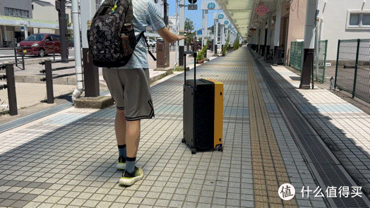 全家出游全靠它！地平线8号大旅行家28寸行李箱，实力颜值双在线