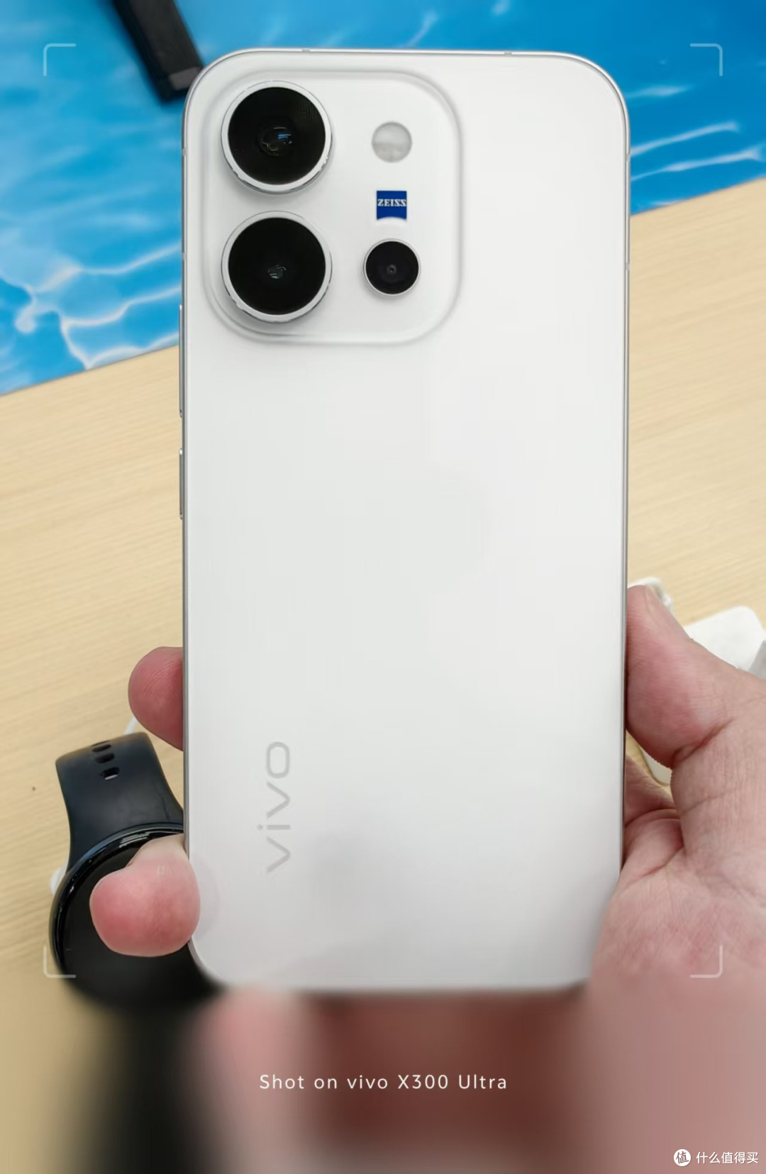 vivo X300E 正式预售，骁龙8Gen5配大电池 4799 元起