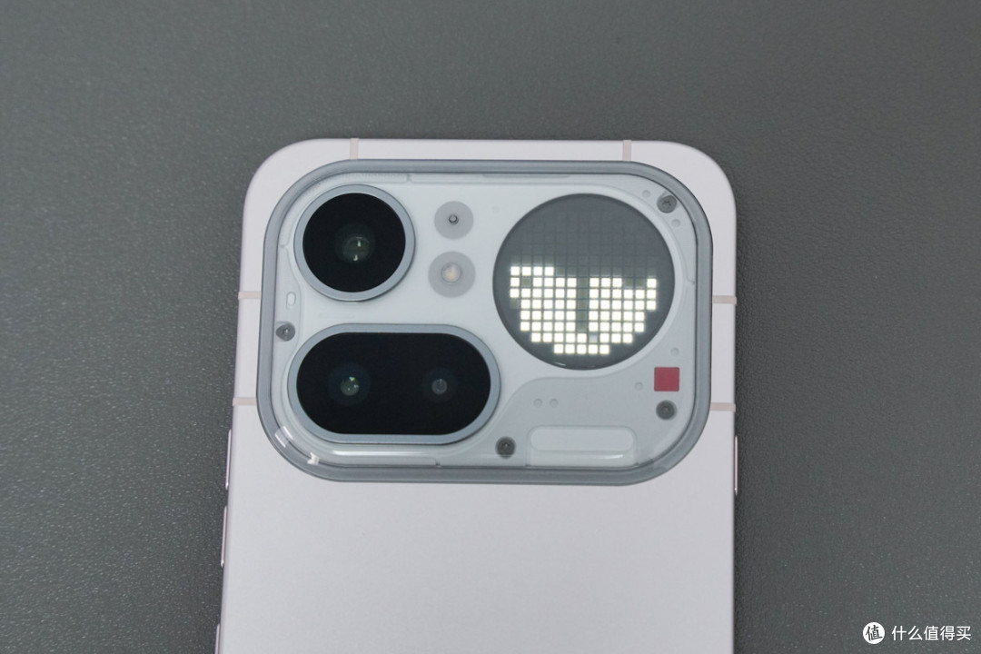 Nothing Phone(4A)Pro评测：Glyph 灯光矩阵化身第二交互屏