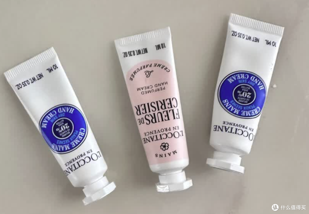 指甲缝里的黑泥到底是什么？抠出来一闻，滂臭！