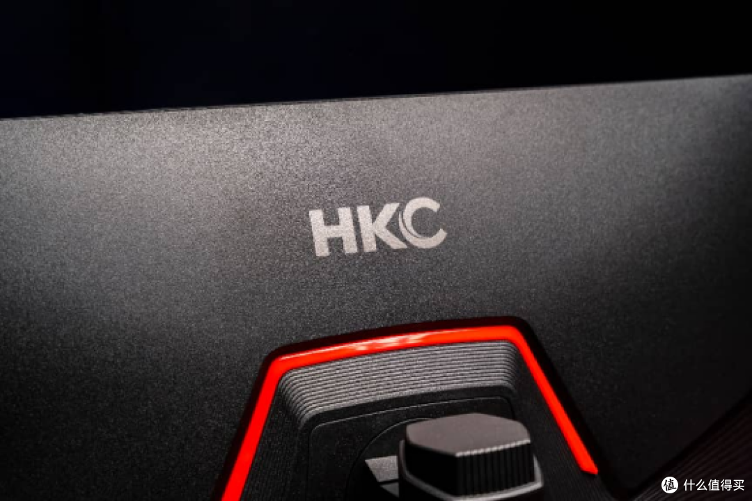 入门级电竞显示器怎么选？27寸300Hz DIC动态模糊消除+硬件低蓝光