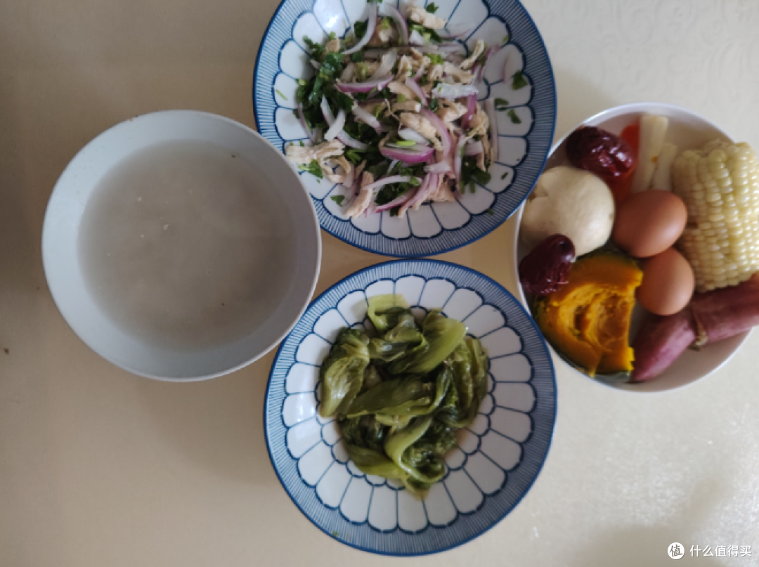 今早这一桌，粗粮细作，吃得舒坦🥣