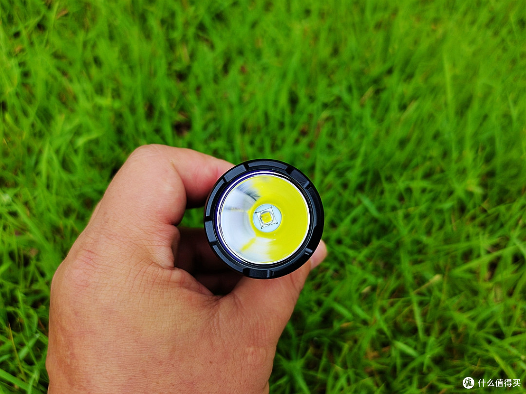 户外通勤全能手电！Fenix C6 V4.0｜高亮远射超耐用，居家必备！