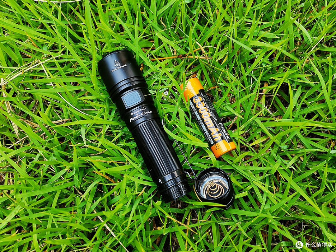 户外通勤全能手电！Fenix C6 V4.0｜高亮远射超耐用，居家必备！