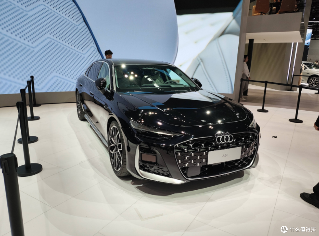 奥迪A6L裸车25.8万、宝马i5最低28.2万：2027年燃油车真崩了