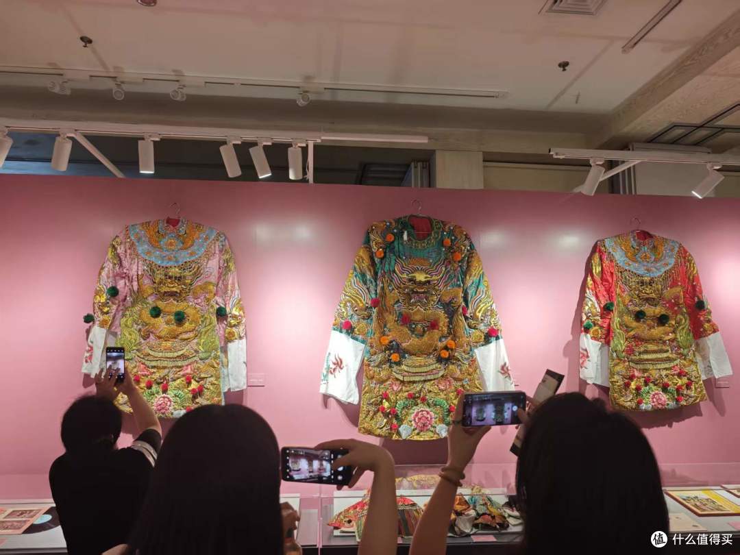 江河万里 纸短情长：线下打卡《给阿嬷的情书》电影道具特展