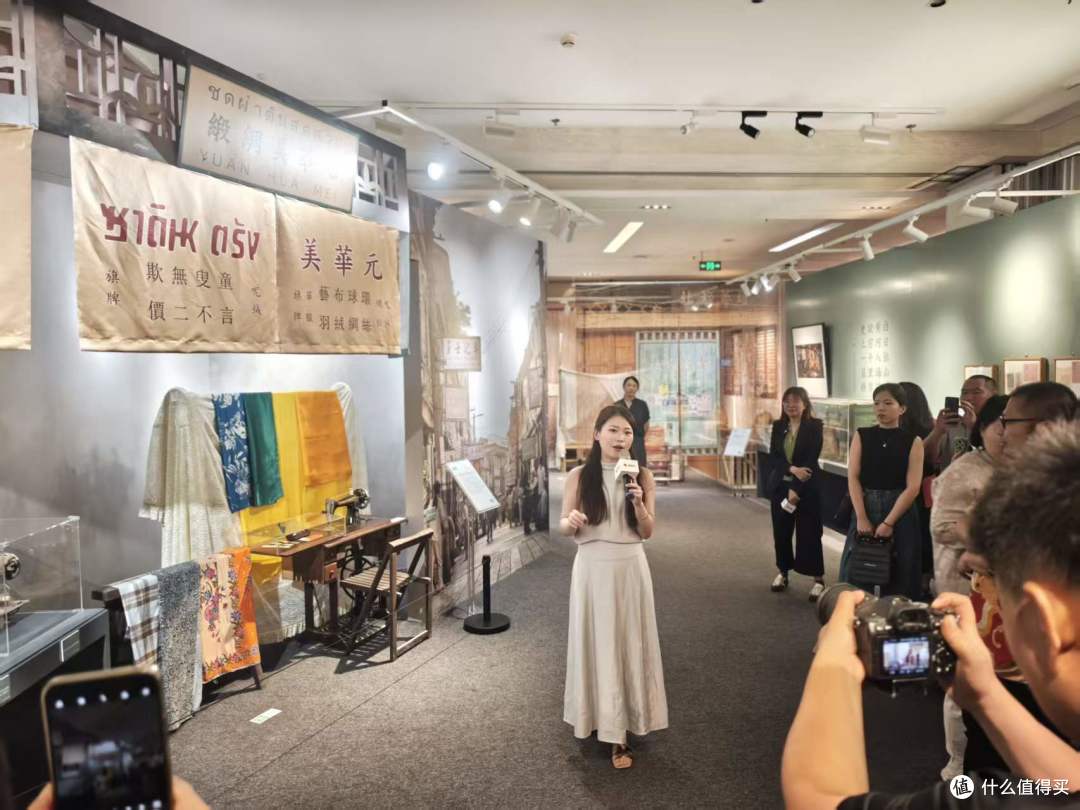 江河万里 纸短情长：线下打卡《给阿嬷的情书》电影道具特展