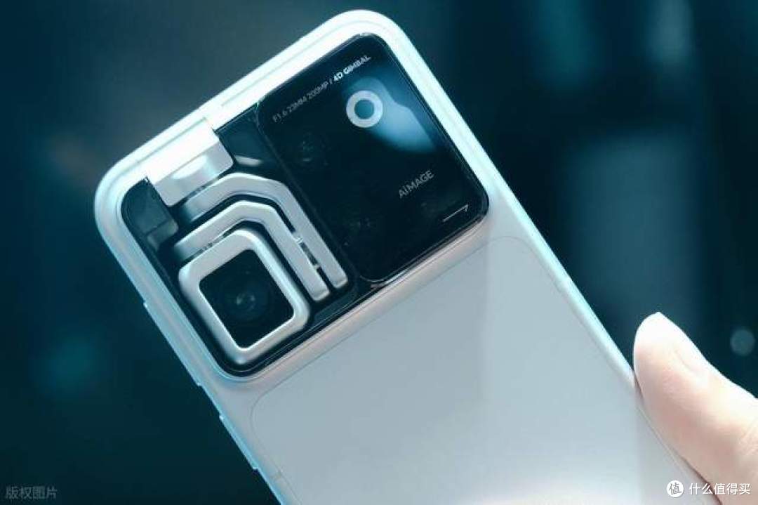 预约破20万台！荣耀Robot Phone炸锅了，手机影像迎来电影级变革