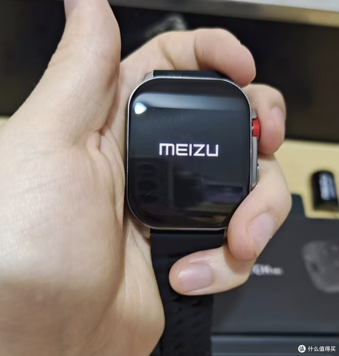 魅族 Watch M1 上手：五年等来的，只是一块代工大屏手环？