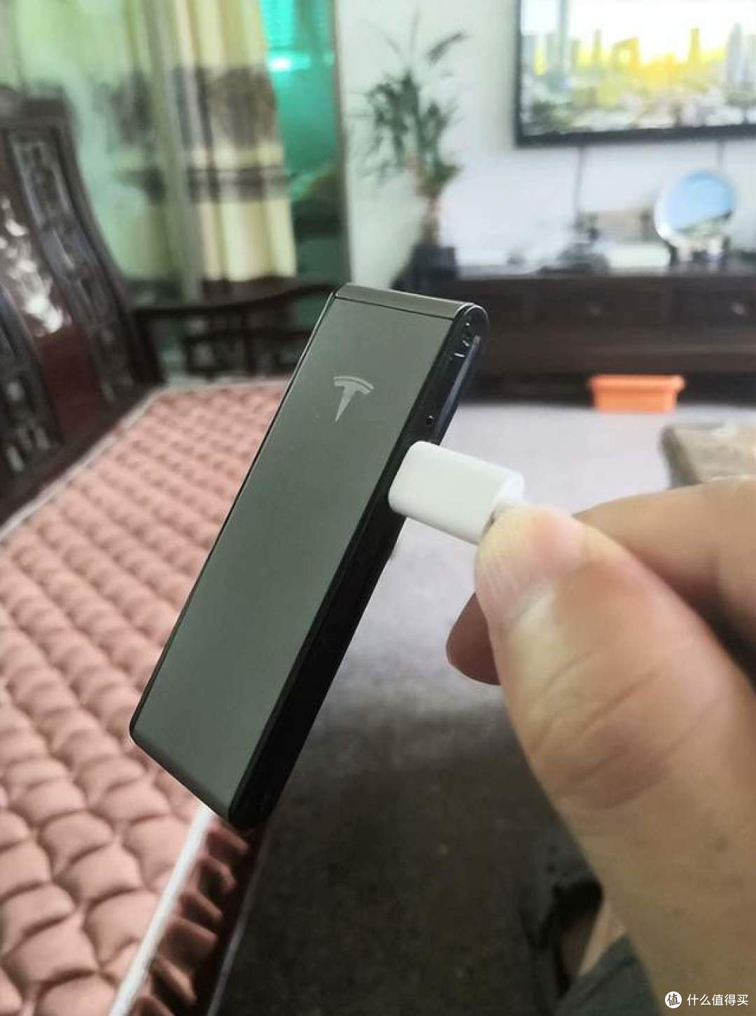 二手鱼塘惊现特斯拉logo电弧打火机？15.5元到底值不值得冲？