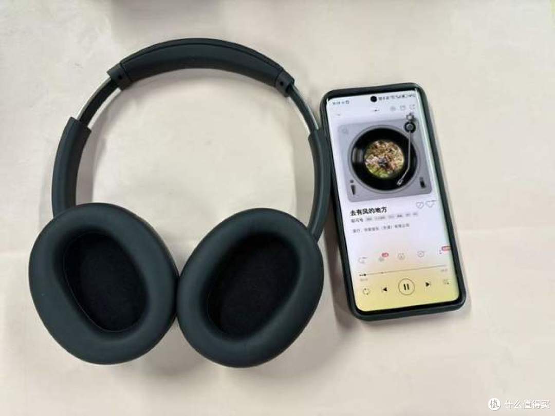 索尼头戴式耳机怎么样,新手有必要买千元级头戴耳机吗?百元对比