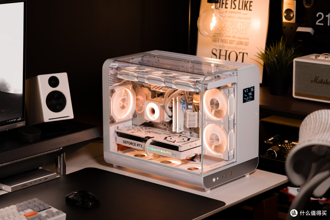 幻 翼_MSI B850M TI MAX_耕升RTX 5070Ti 踏雪_阿斯加特BRAGIxROG