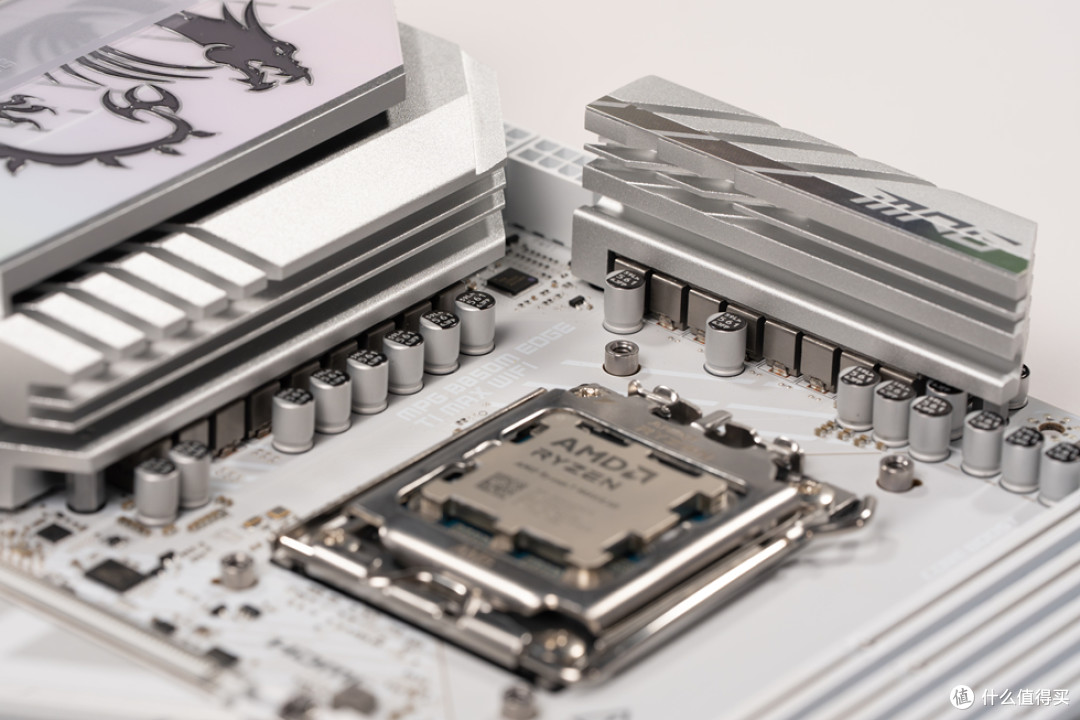 幻 翼_MSI B850M TI MAX_耕升RTX 5070Ti 踏雪_阿斯加特BRAGIxROG