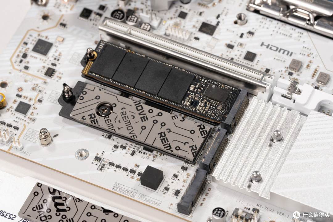 幻 翼_MSI B850M TI MAX_耕升RTX 5070Ti 踏雪_阿斯加特BRAGIxROG