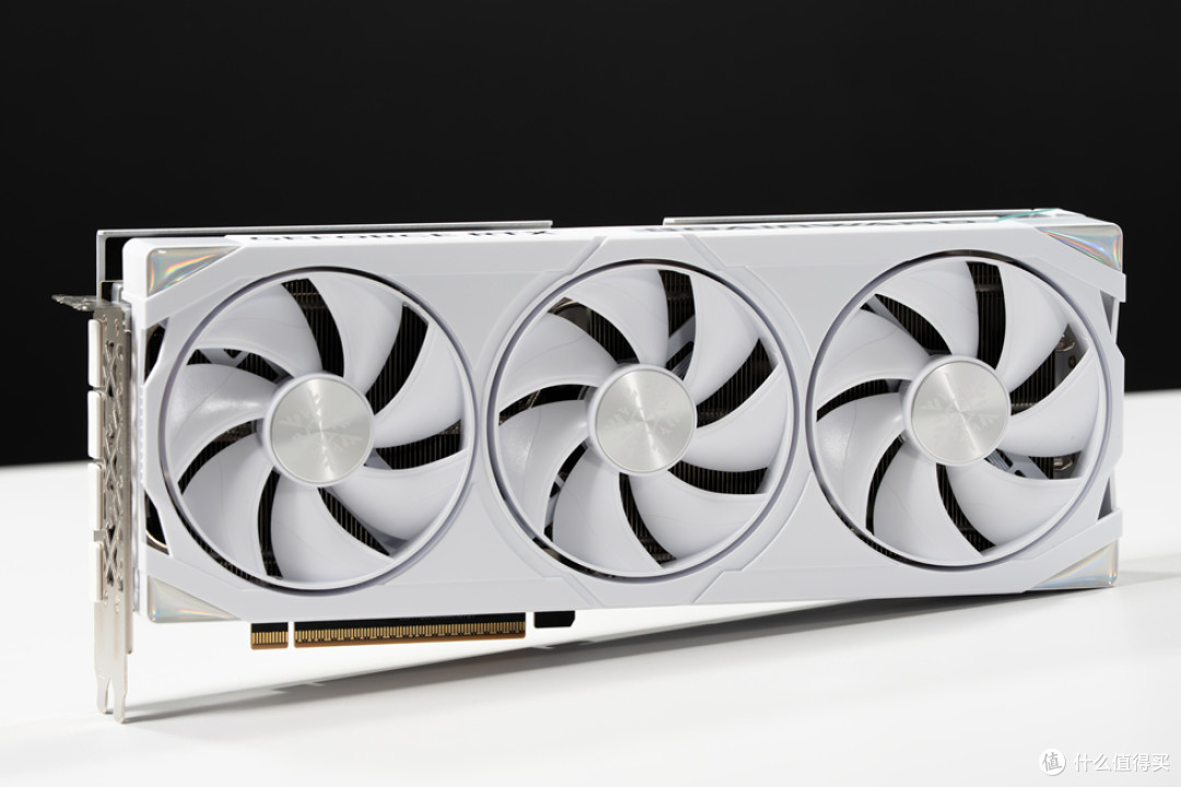 幻 翼_MSI B850M TI MAX_耕升RTX 5070Ti 踏雪_阿斯加特BRAGIxROG
