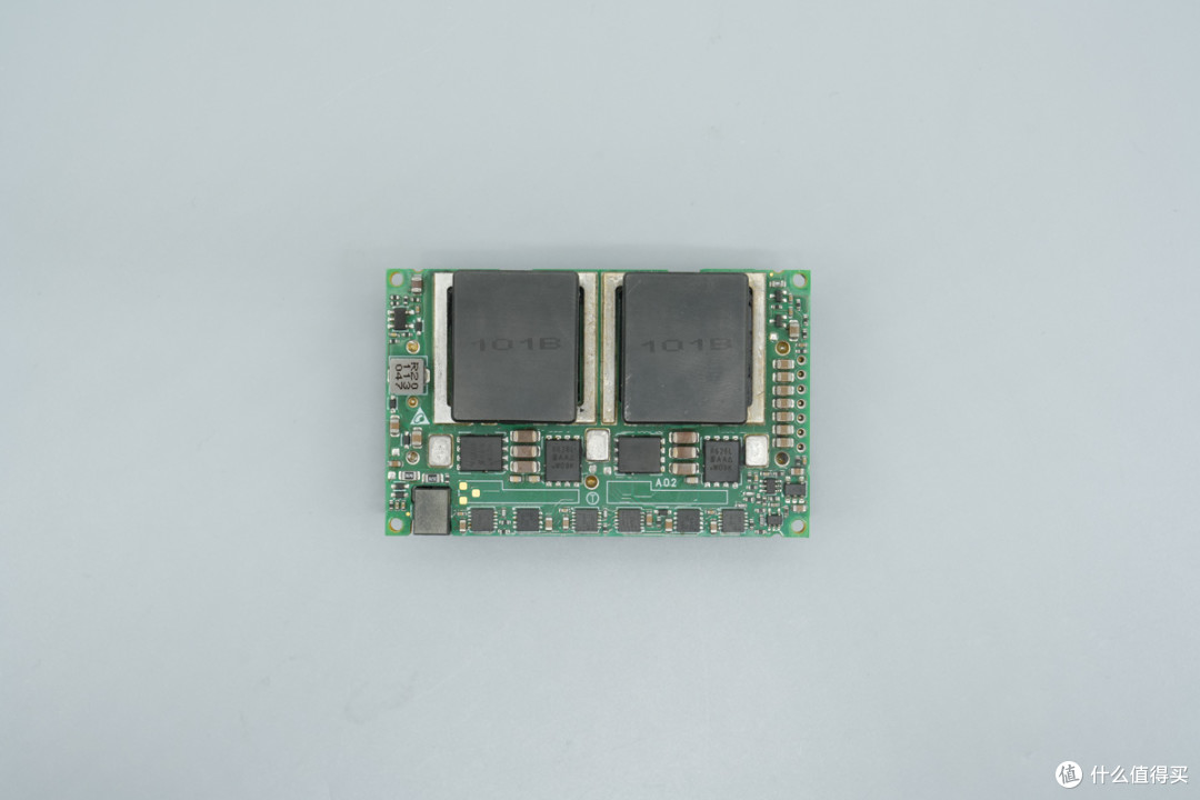台达 864W 1/4 砖 IBC 电源模块Q50SN12072RNDHQ方案解析