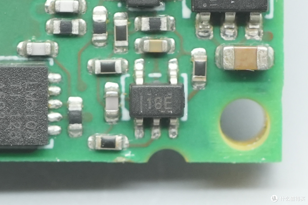 台达 864W 1/4 砖 IBC 电源模块Q50SN12072RNDHQ方案解析