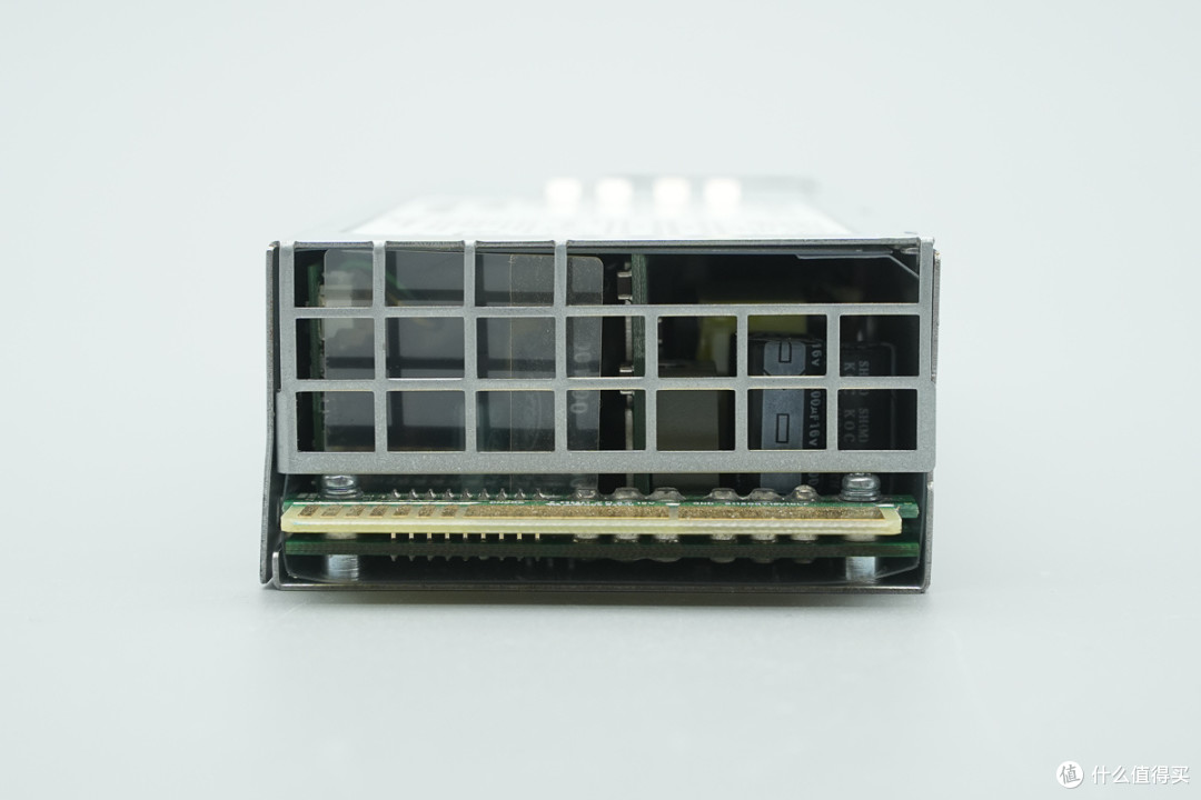 白金牌能效认证，群光800W CRPS碳化硅服务器电源拆解