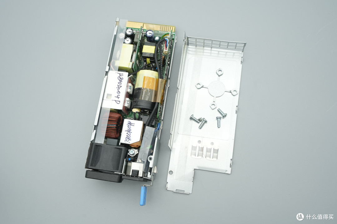 白金牌能效认证，群光800W CRPS碳化硅服务器电源拆解