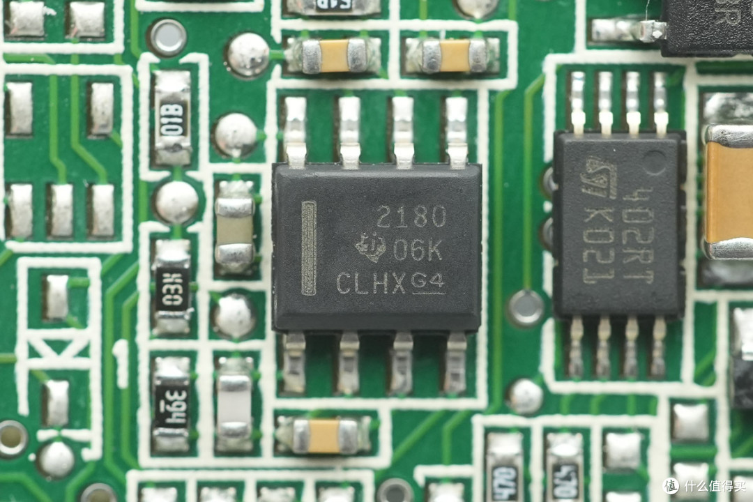 白金牌能效认证，群光800W CRPS碳化硅服务器电源拆解