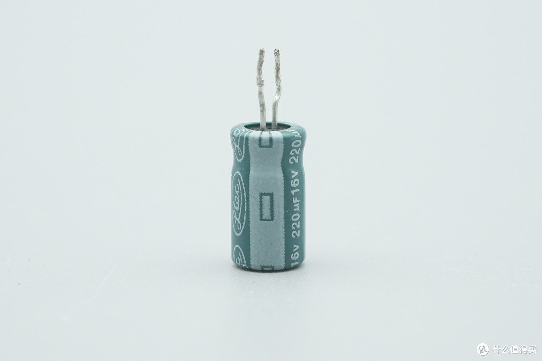 白金牌能效认证，群光800W CRPS碳化硅服务器电源拆解
