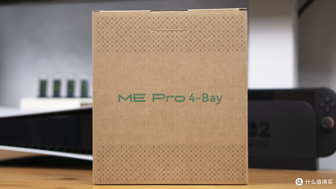 超多盘位、视频专属优化超小体型工作站，零刻ME Pro 13500H体验