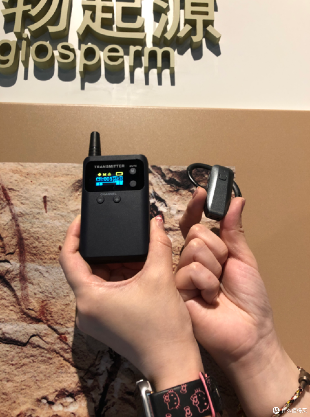 鹰米无线讲解器值不值得买？用过三种佩戴方案的导游说了半年实话