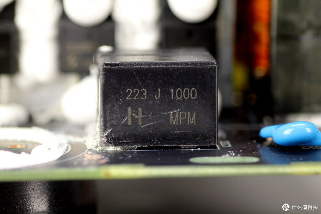 高品质磷酸铁锂电池组加持，酷态科电能仓600户外电源拆解