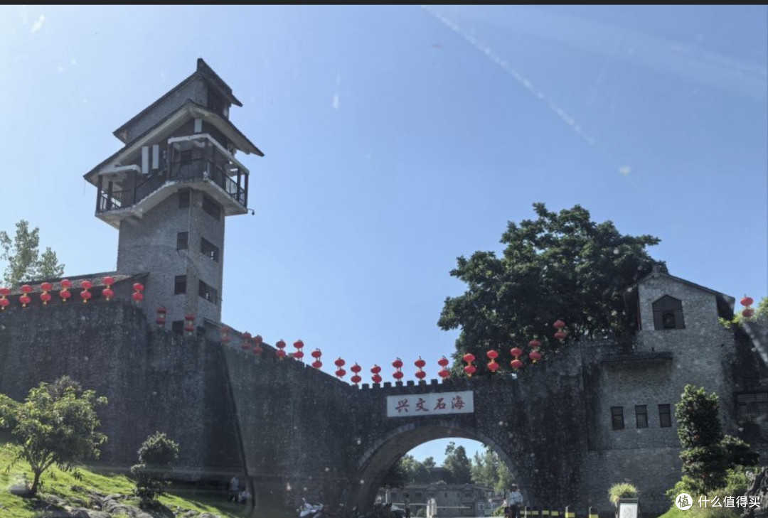 兴文石海懒人徒步｜平地为主不累！高温出行防晒装备实测