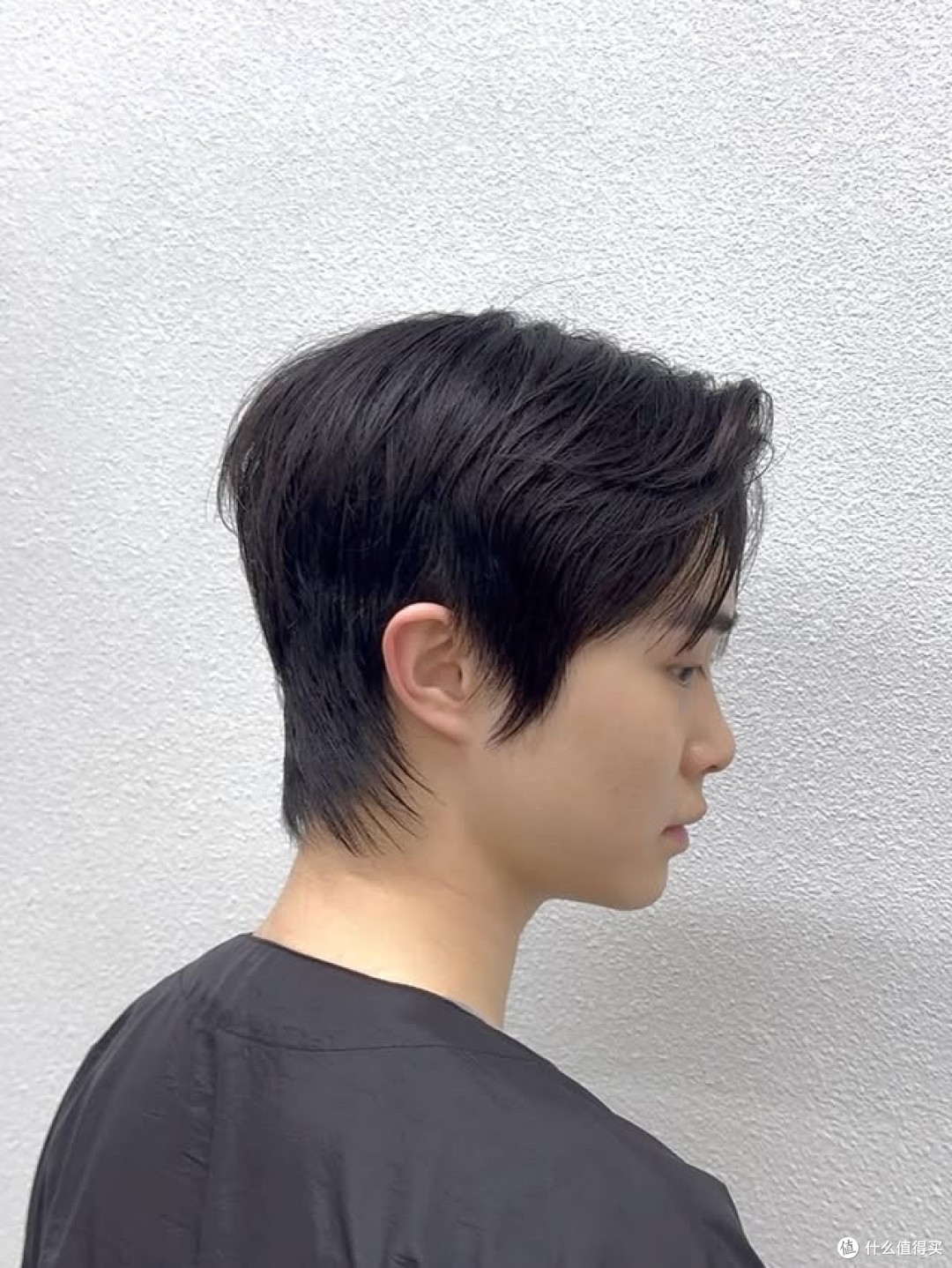 男生不过时的侧分渐变短发，干净帅气、百搭耐看，不挑年龄场景