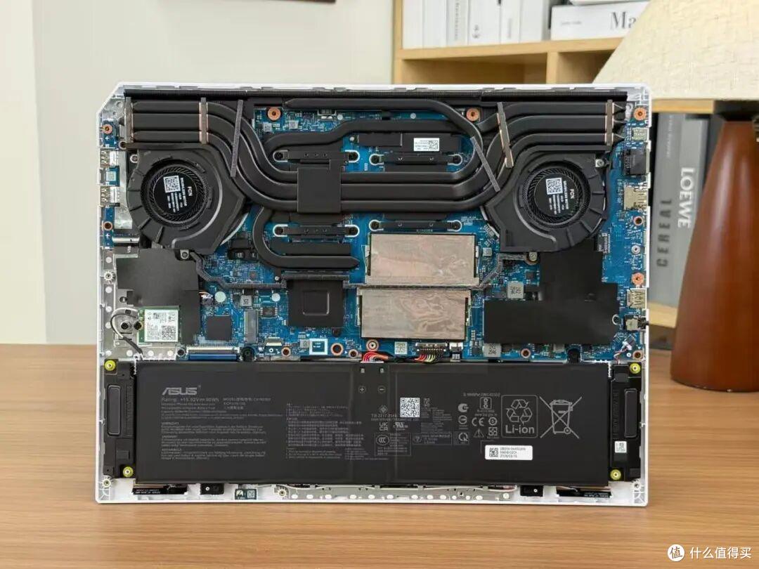 华硕天选7 Pro酷睿版评测：酷睿Ultra9 290HX Plus加持的越级体验