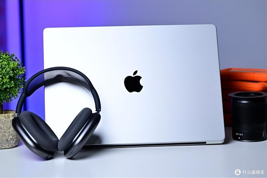 坚持 16 年妥协了！苹果为什么终于给 MacBook 加上触控屏？
