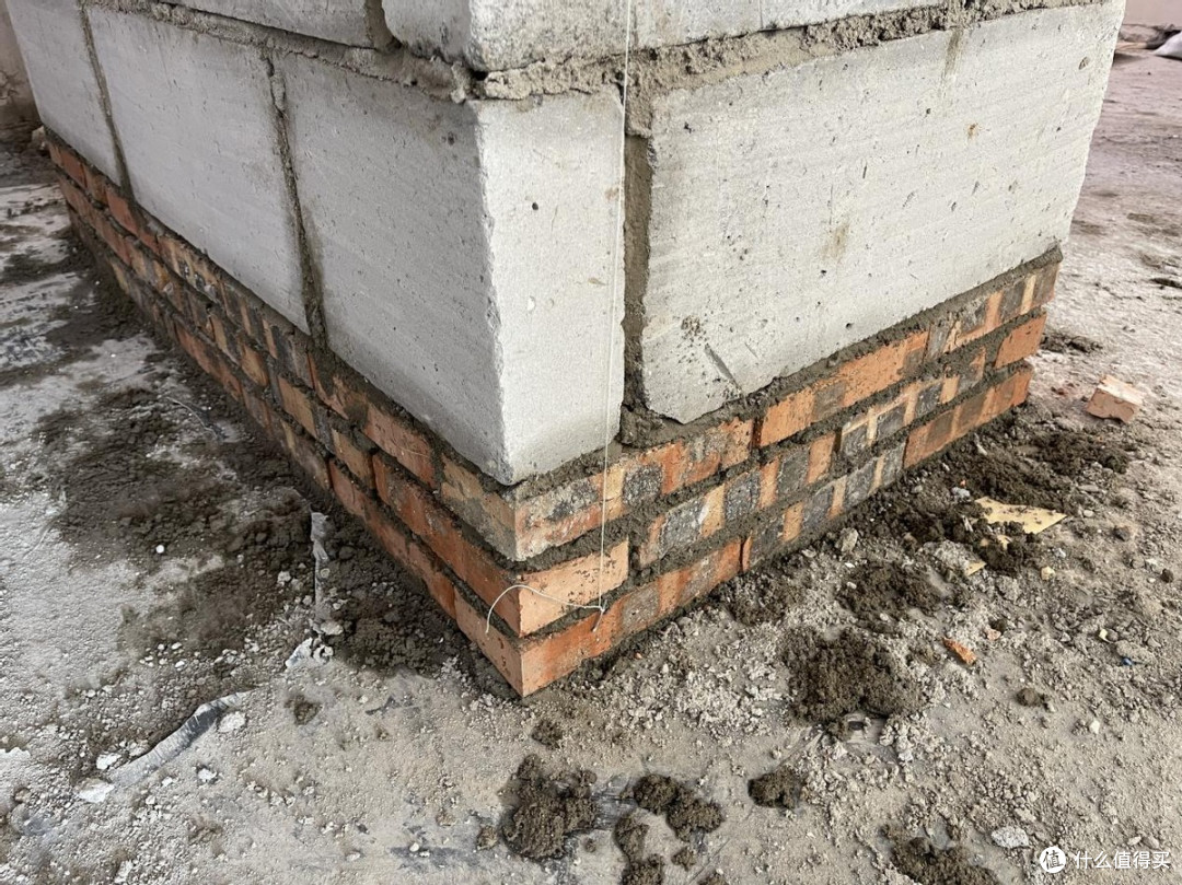 墙不牢一推就倒？隔音差没有隐私？新建墙体一坑接一坑