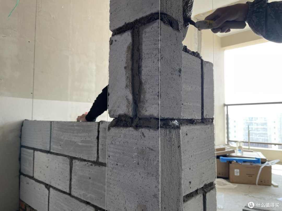 墙不牢一推就倒？隔音差没有隐私？新建墙体一坑接一坑