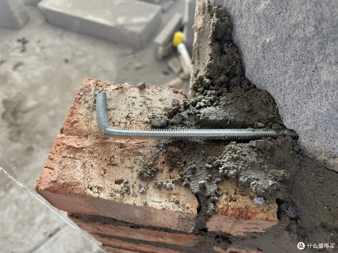 墙不牢一推就倒？隔音差没有隐私？新建墙体一坑接一坑