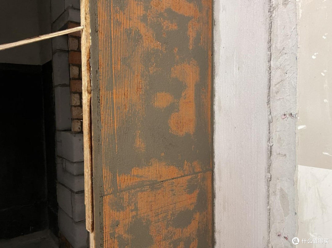 墙不牢一推就倒？隔音差没有隐私？新建墙体一坑接一坑