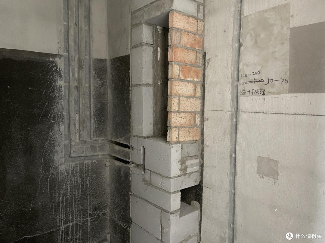 墙不牢一推就倒？隔音差没有隐私？新建墙体一坑接一坑