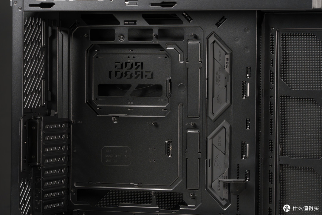 ROGxEVANGELION02(ROG Cronox_X870E DARK HERO_ASTRAL RTX 5080)