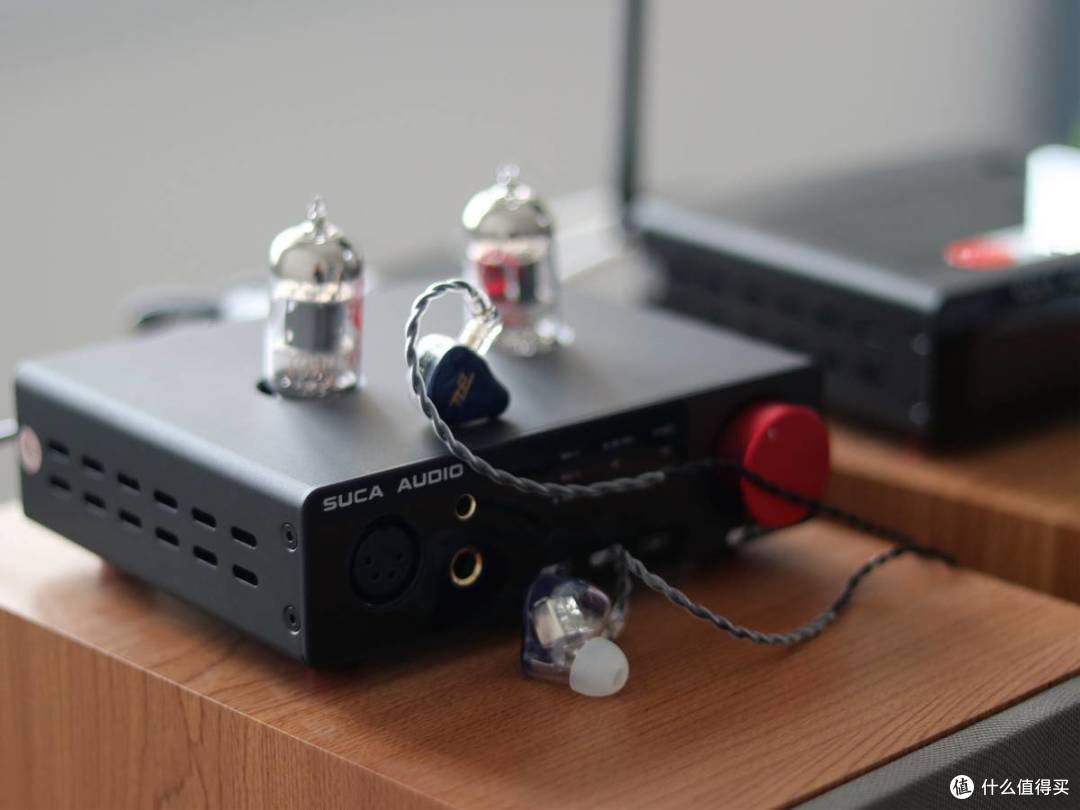 入门发烧友福音！800多能到手4000mW大推力电子管放，实测很优秀