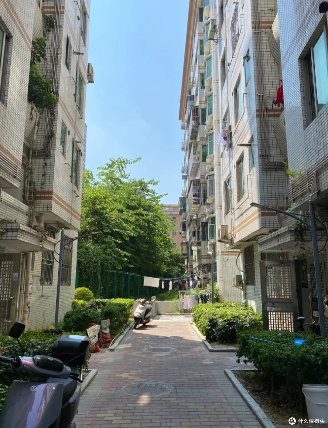 从33层电梯房换成步梯3楼,入住后发现,居住差距太大了