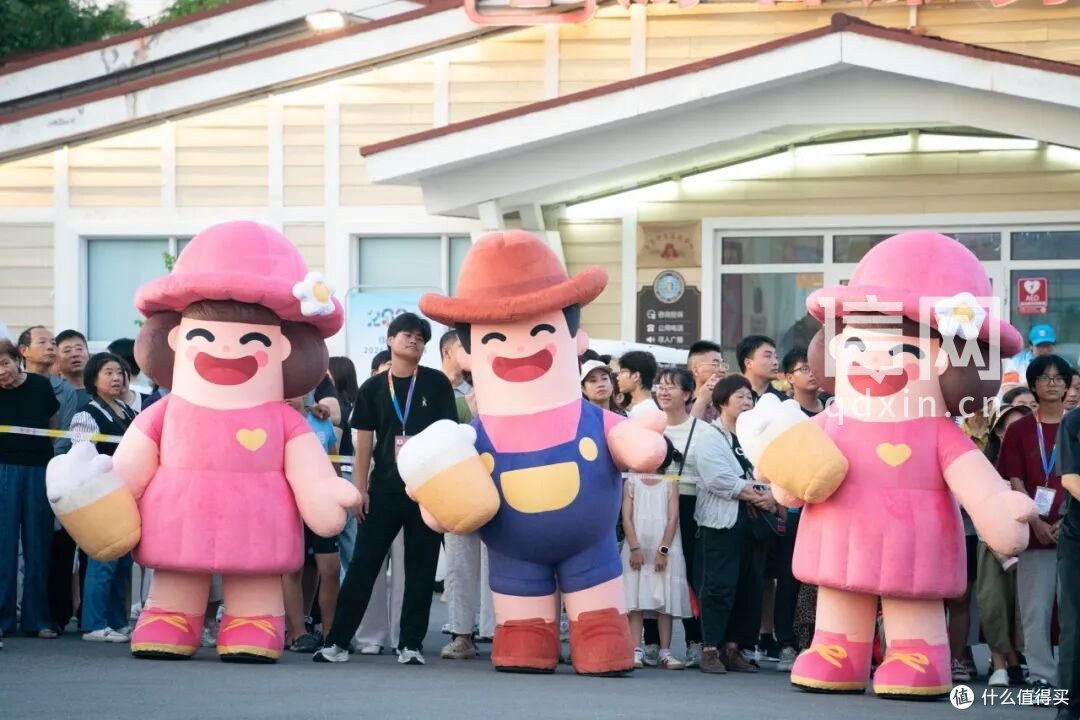 沉浸式巡游嗨翻金沙滩 第36届啤酒节西海岸会场好戏连台