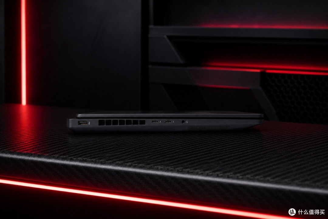大显存重塑游戏与创作边界 HyperX 暗影精灵 MAX测评