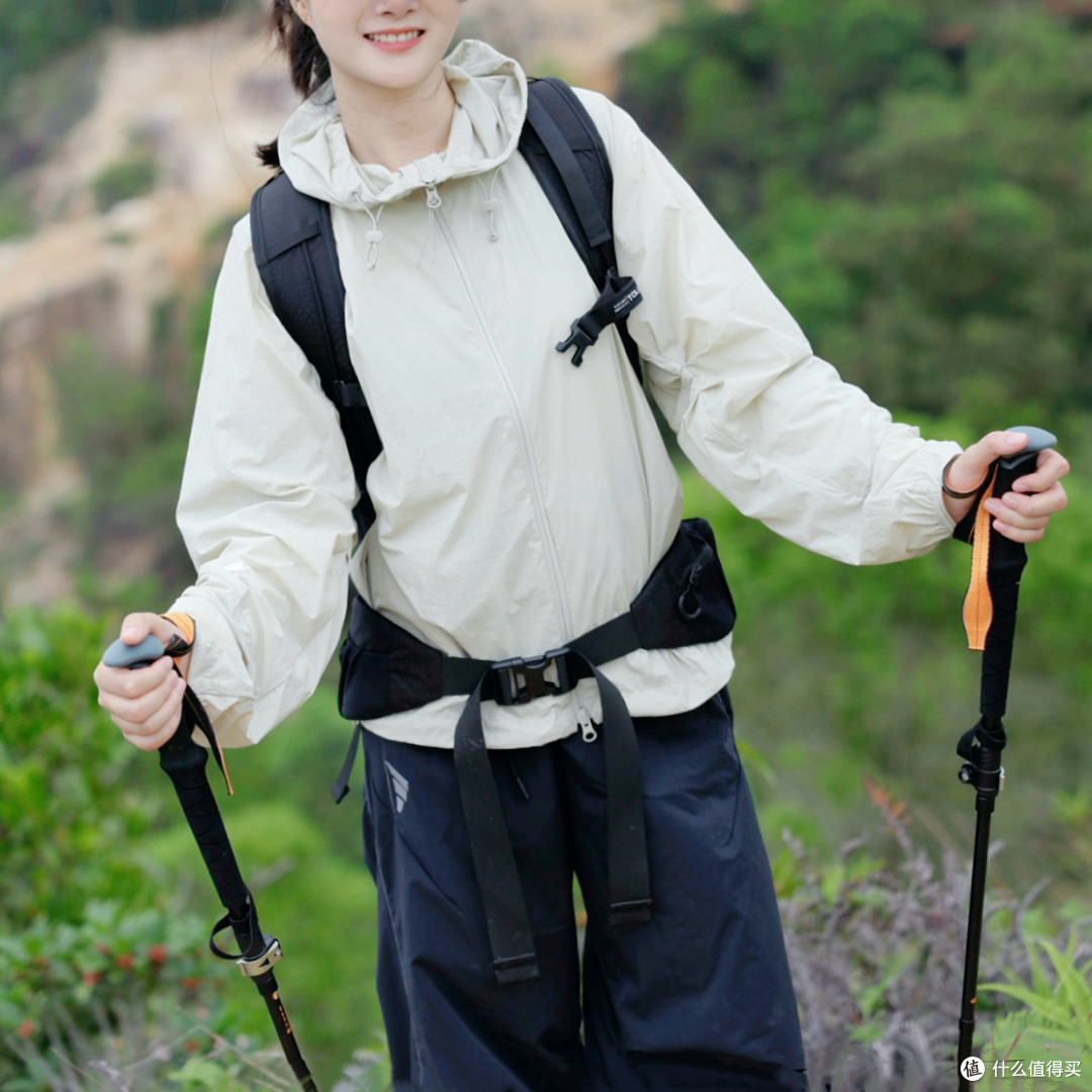 一套美式松弛感户外穿搭,通勤徒步双向通吃,上山遛弯全都拿捏~