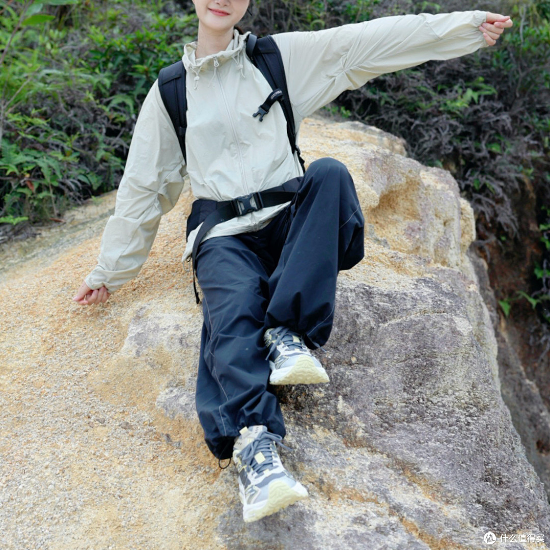 一套美式松弛感户外穿搭,通勤徒步双向通吃,上山遛弯全都拿捏~