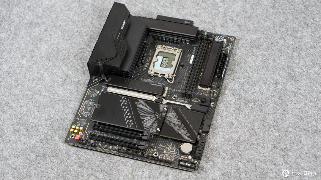 不只是堆料,更是体验升级:技嘉 Z890 小雕 DUO X装机体验分享!
