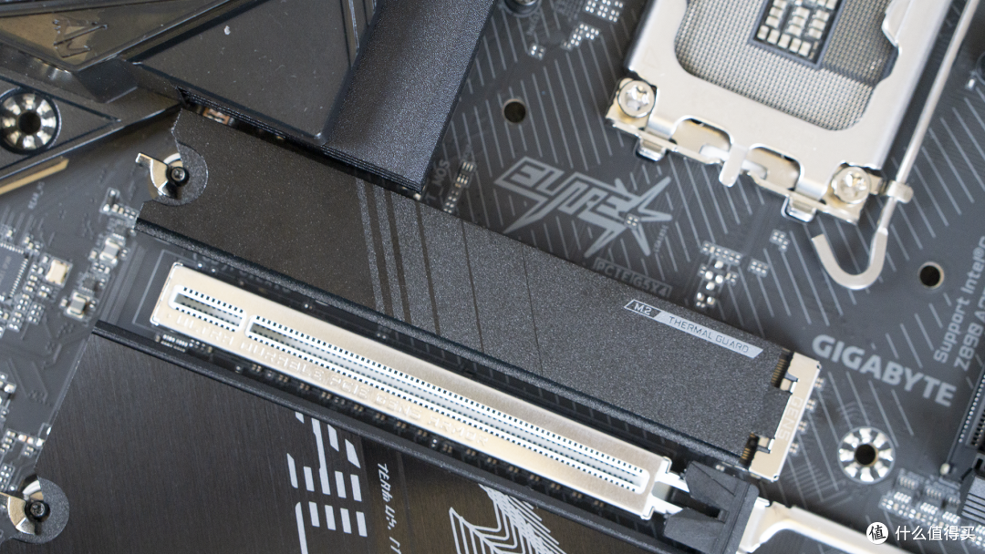 不只是堆料,更是体验升级:技嘉 Z890 小雕 DUO X装机体验分享!