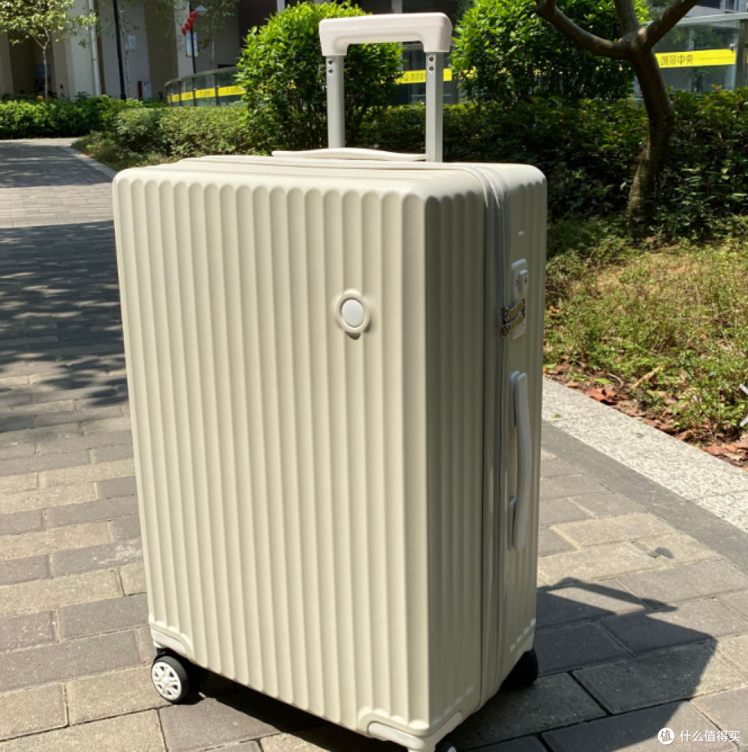 不同材质行李箱有什么区别?2026选购前先看这篇