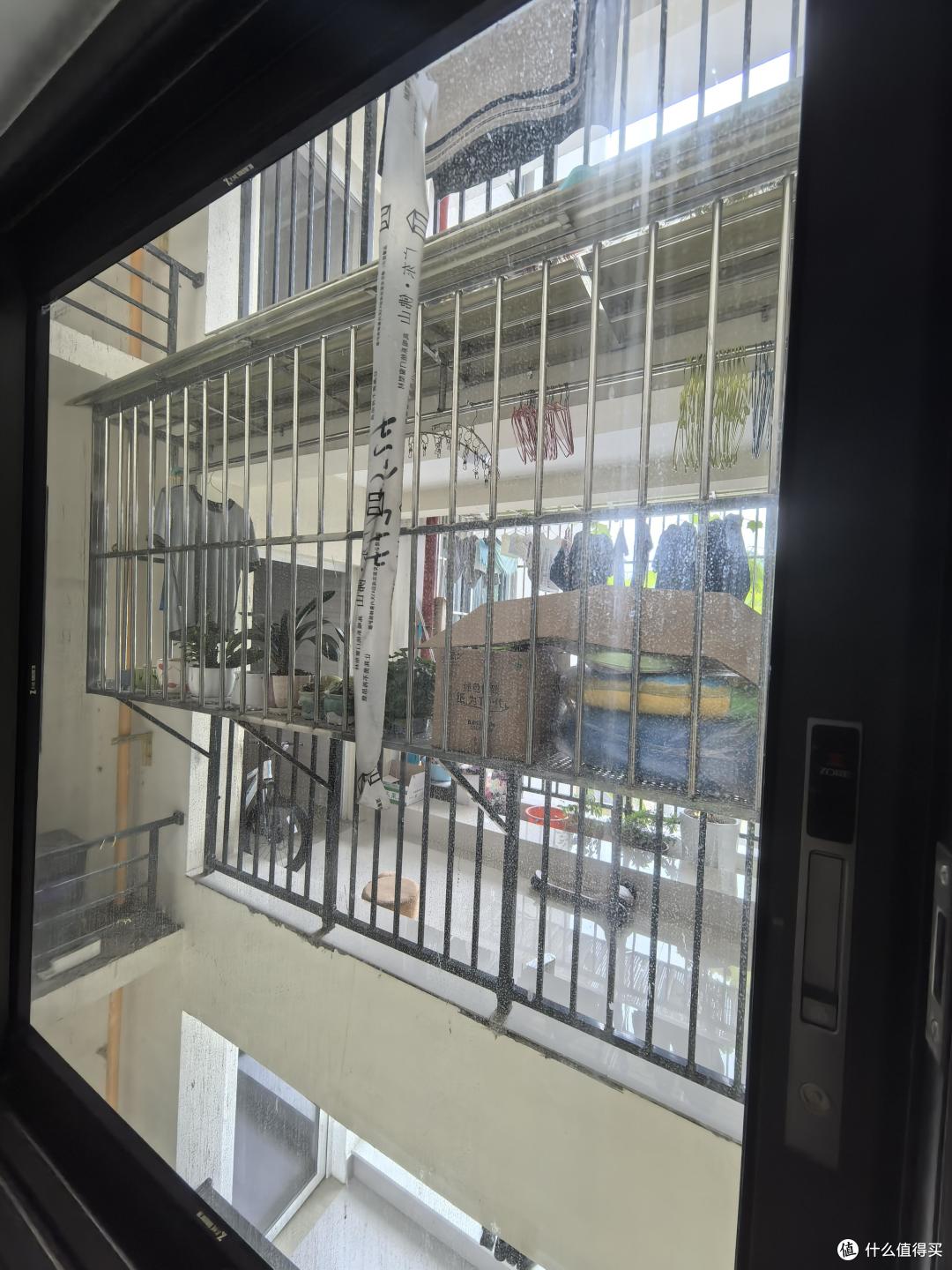 搬进新家才发现:比物业更头疼的,其实是那些一言难尽的邻居!